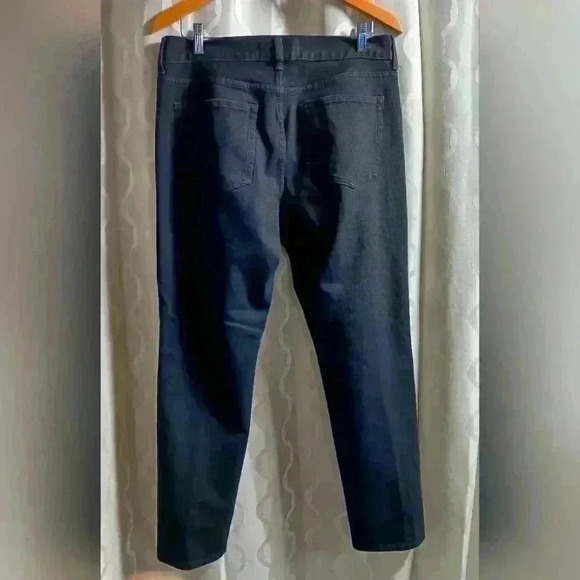 Everlane uniform pants. Men's size  33x30 - Picture 2 of 5